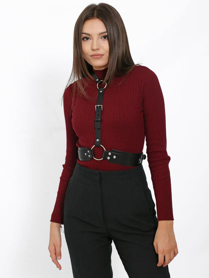 Front view of black leather harness